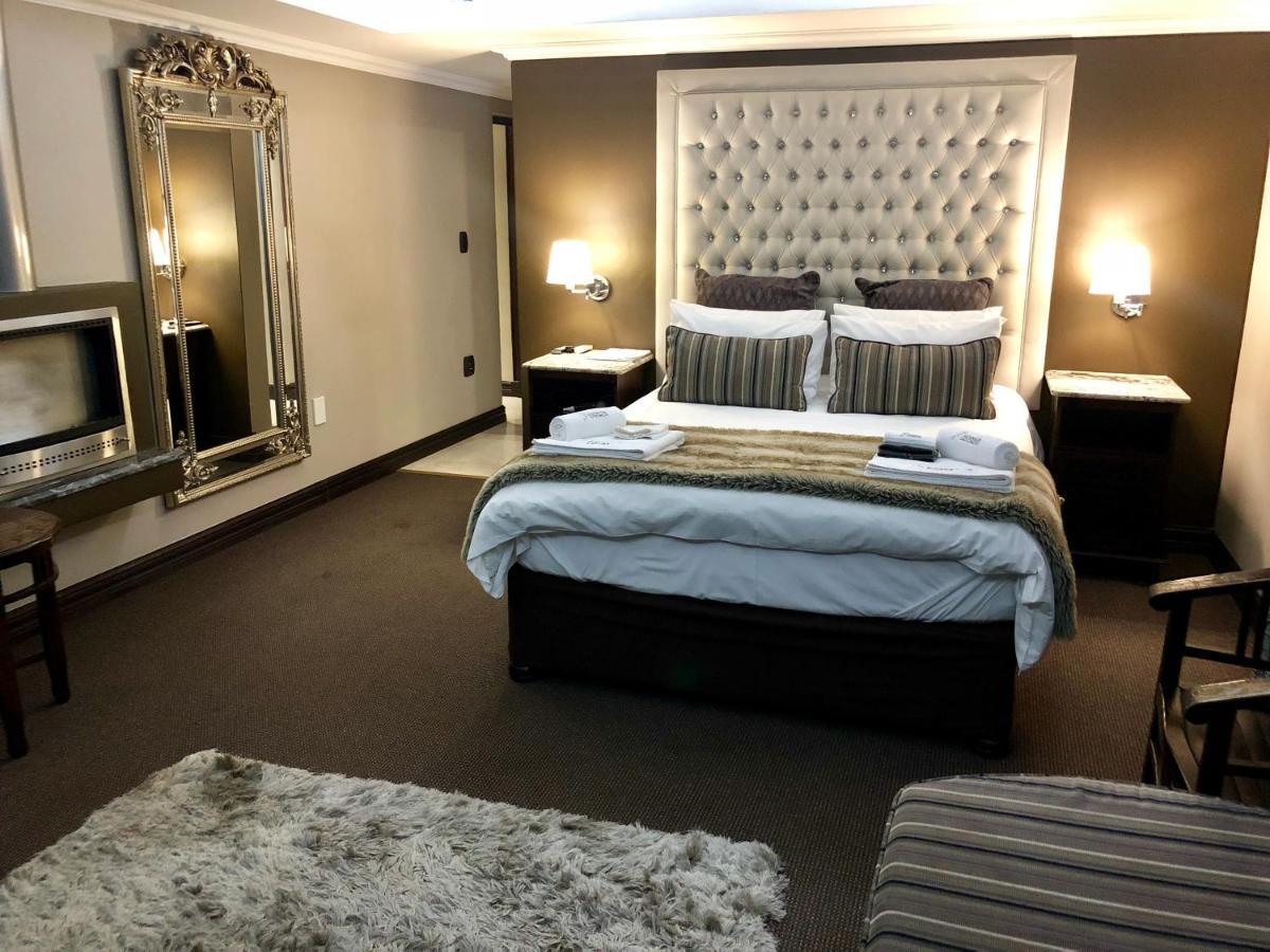 Kosmos Lodge Hartbeespoort Exteriör bild