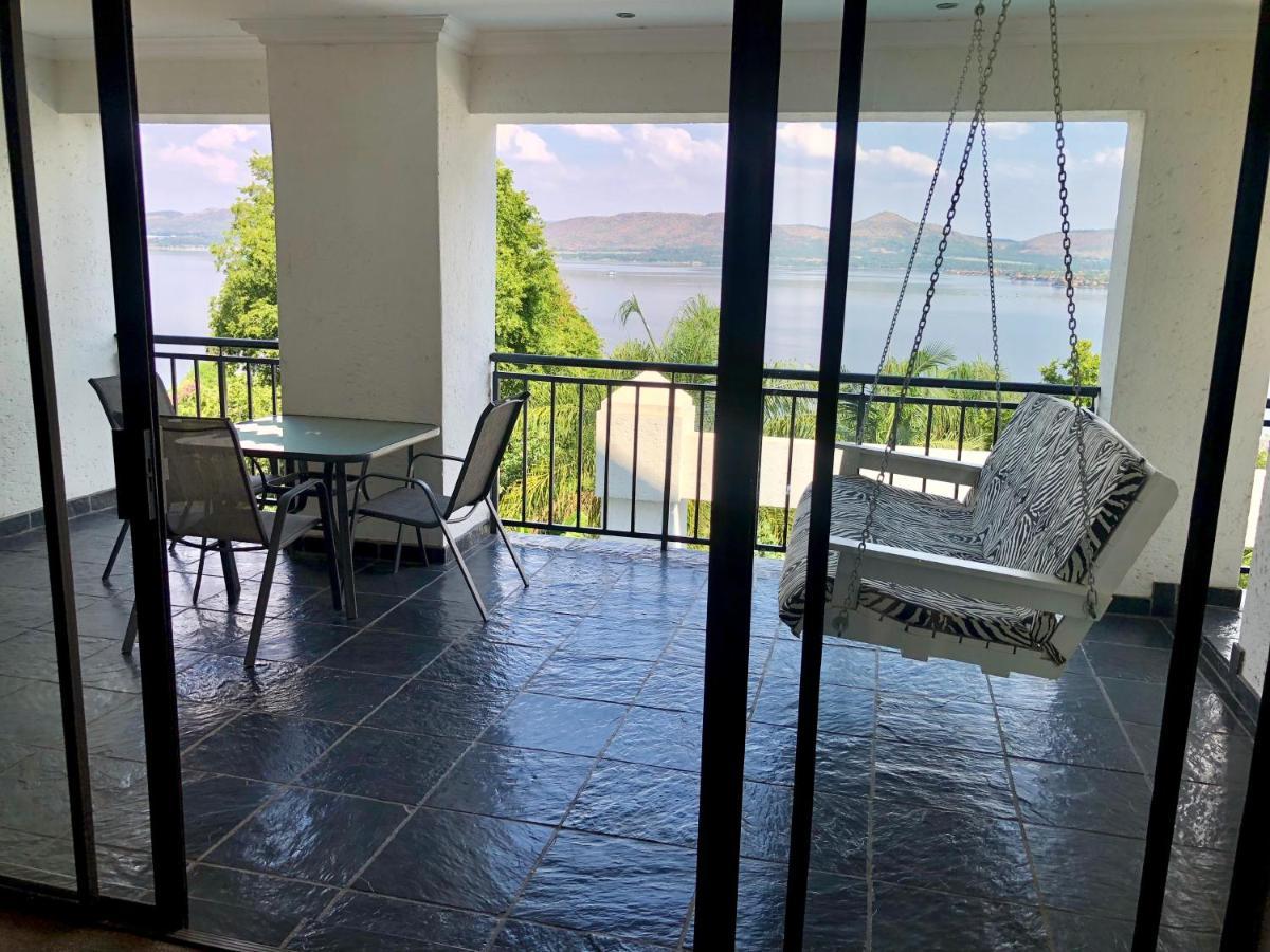 Kosmos Lodge Hartbeespoort Exteriör bild