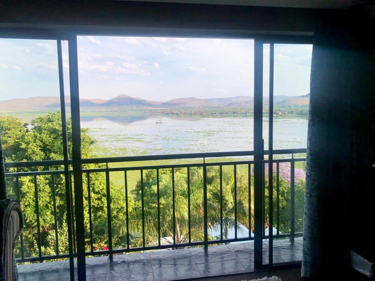 Kosmos Lodge Hartbeespoort Exteriör bild