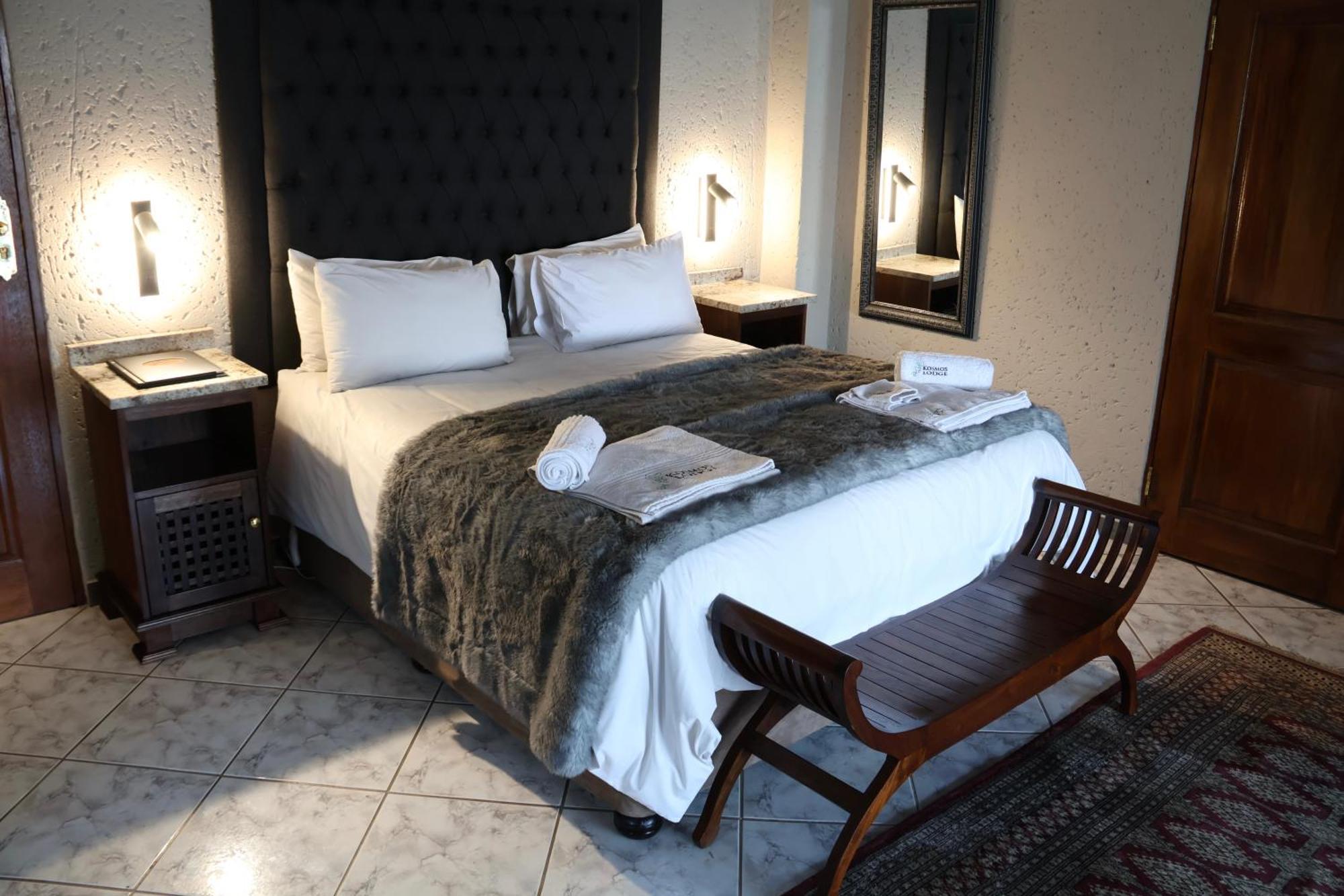 Kosmos Lodge Hartbeespoort Exteriör bild