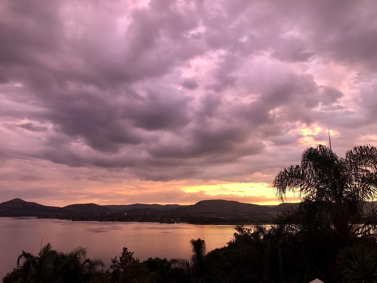 Kosmos Lodge Hartbeespoort Exteriör bild